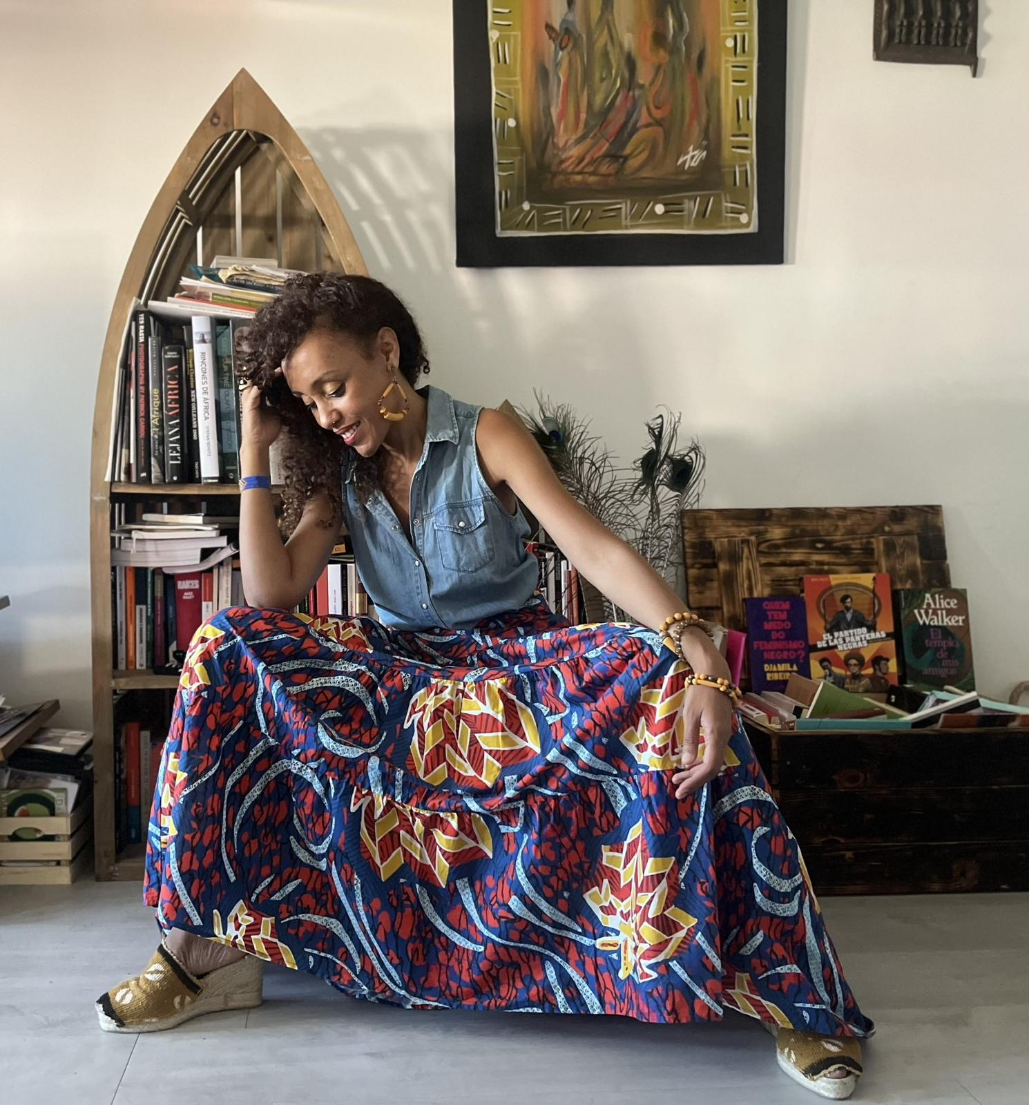 Lucía Mbomío en su espacio creativo